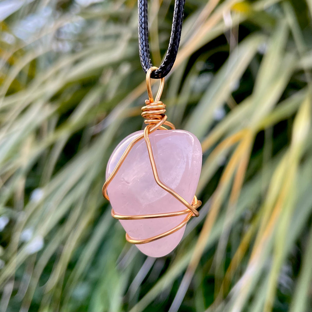 Rose quartz healing stone necklace deals